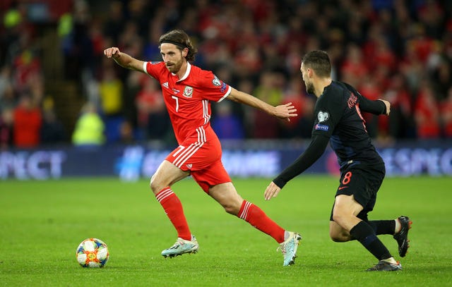Bale saves Wales as Croatia draw keeps Euro 2020 dream alive