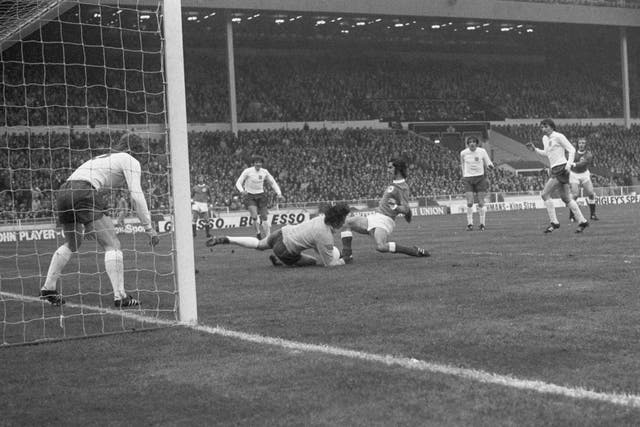Bayern Munich and Germany great Gerd Muller dies aged 75 PLZ Soccer Bayern Munich and Germany great Gerd Muller dies aged 75 PLZ Soccer