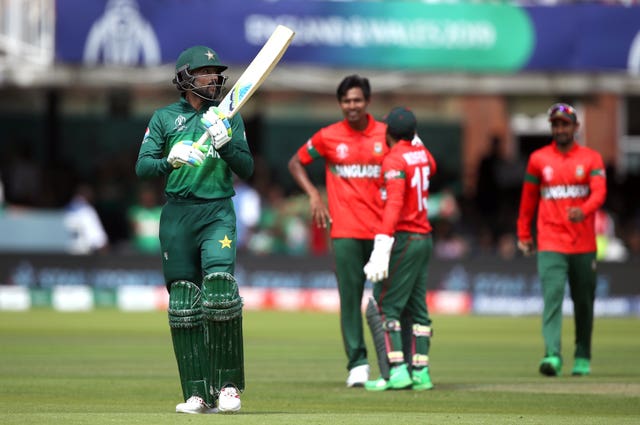 Mohammad Amir showed his batting ability