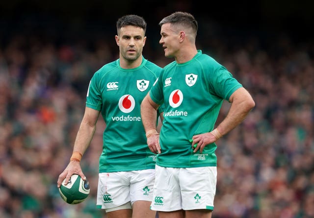 Sexton (right) praised Murray at the end of a tough week