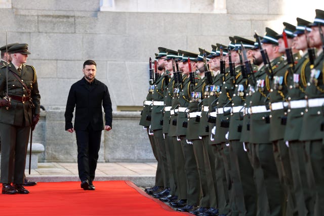 Ukrainian President Volodymyr Zelensky inspected a guard of honour at the Government Buildings in Dublin