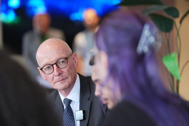 Pat McFadden visit to John Lewis – London