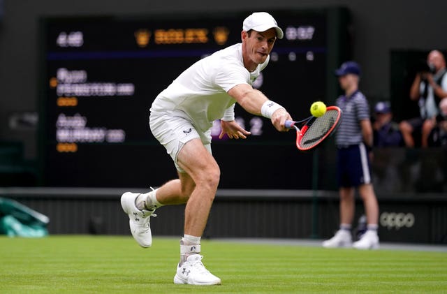 Andy Murray in action against Ryan Peniston 