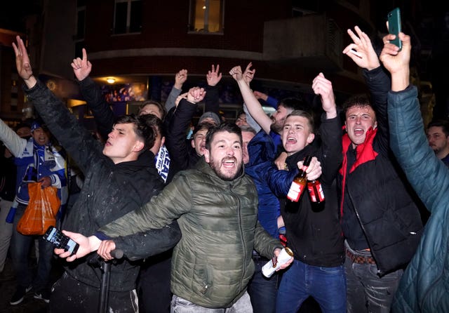 Chelsea fans, who celebrated outside Stamford Bridge after victory over Real Madrid, have been told not to travel to Turkey