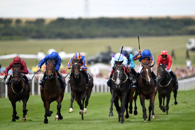 Royal Lytham (right) just beats Platinum Star (left) and Visinari