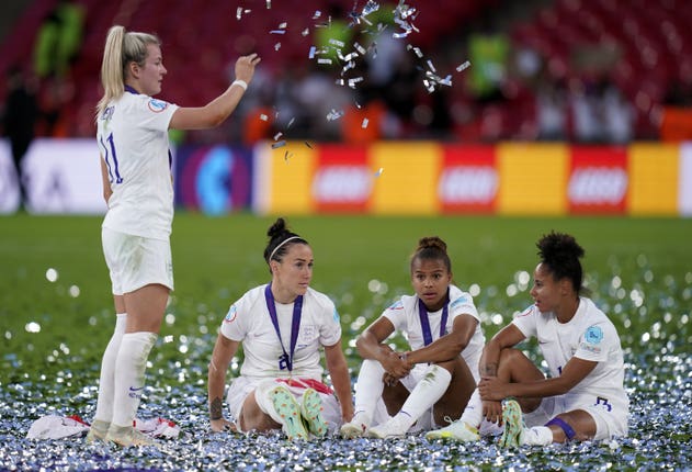 Lauren Hemp, Lucy Bronze, Nikita Parris and Demi Stokes, l-r, celebrate England's win