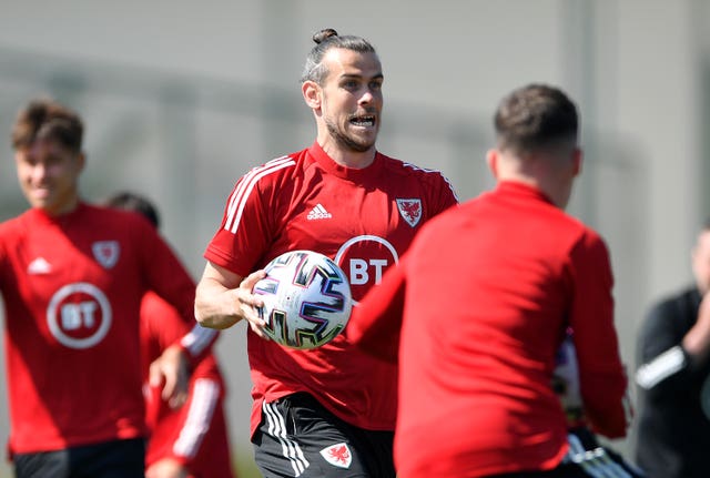 Gareth Bale vows talk of his future will not be a distraction for Wales PLZ Soccer Gareth Bale vows talk of his future will not be a distraction for Wales PLZ Soccer