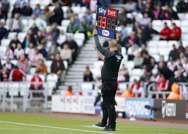 A majority of EFL players are opposed to new rules on added time