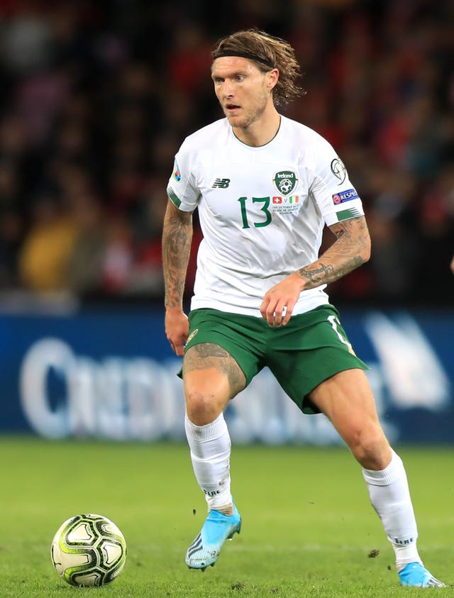 Republic of Ireland midfielder Jeff Hendrick is close to joining Newcastle 