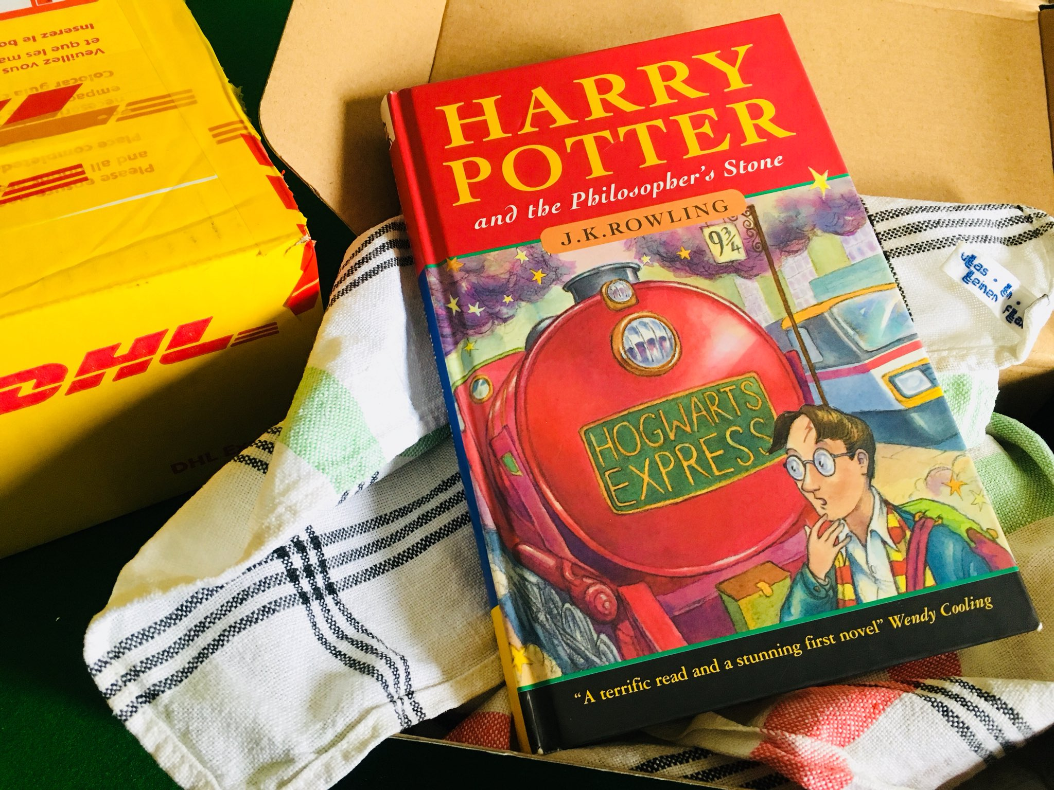 Rare Harry Potter First Edition Sells For £75,000 | Bradford Telegraph ...