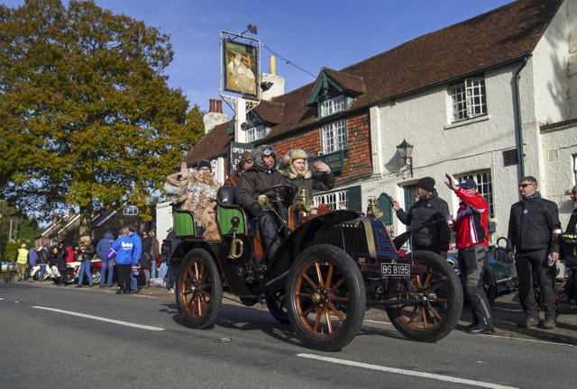 In Pictures: Classic cars on show in London to Brighton spectacle