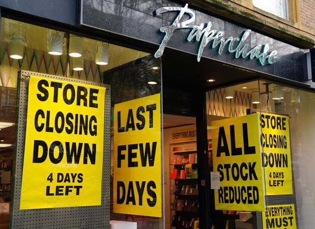 UK retailers job cuts