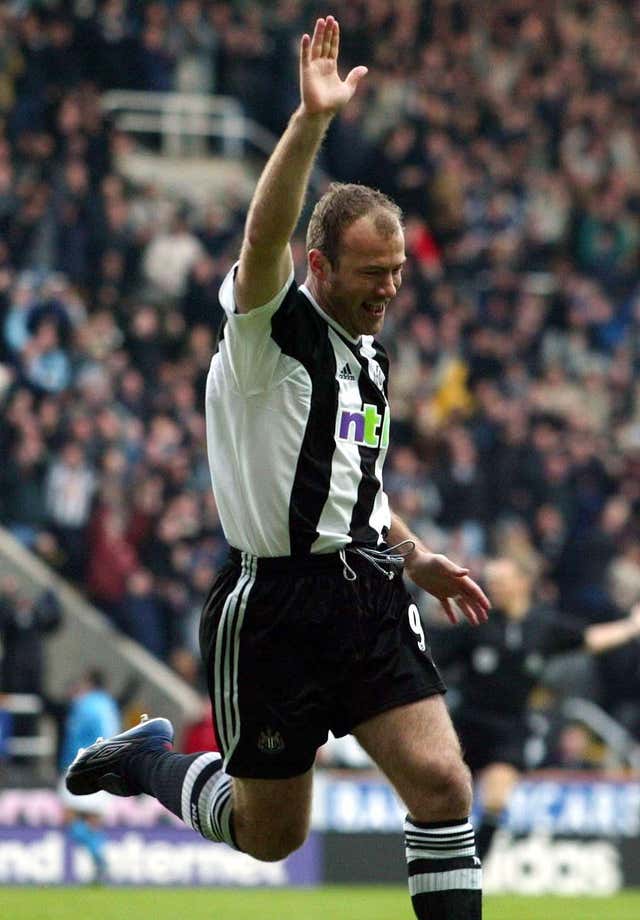 Alan Shearer celebrates his early goal against Manchester City in 2003