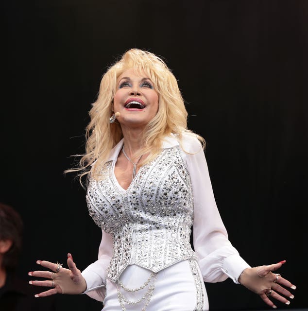 Dolly Parton and Carole King among those at memorial for songwriter ...