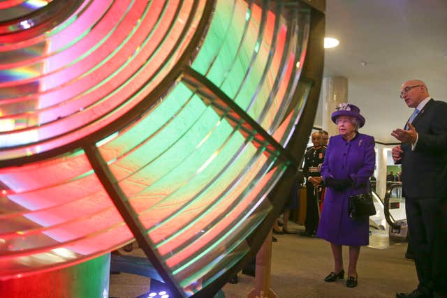 Queen Elizabeth visits IMO