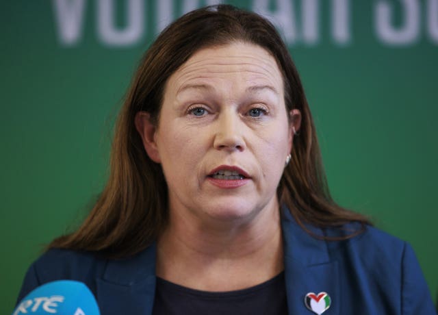 Headshot of Louise O'Reilly speaking