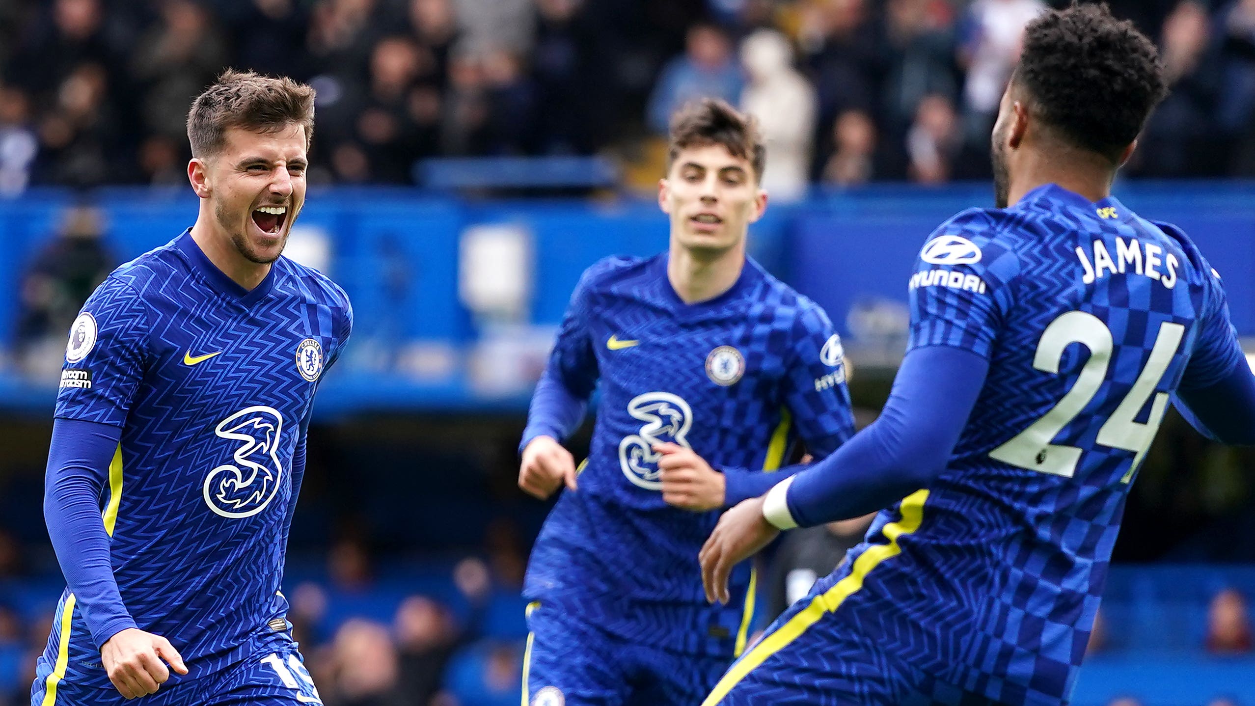 Mason Mount scores hat-trick as leaders Chelsea put seven past 10-man  Norwich | BT Sport