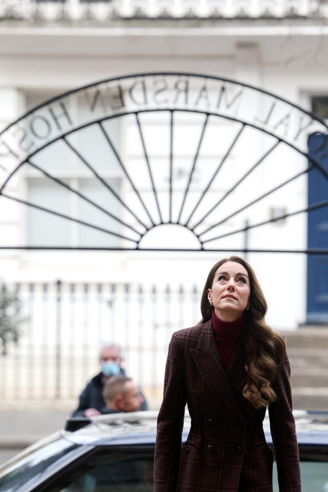 Kate enters the Royal Marsden Hospital