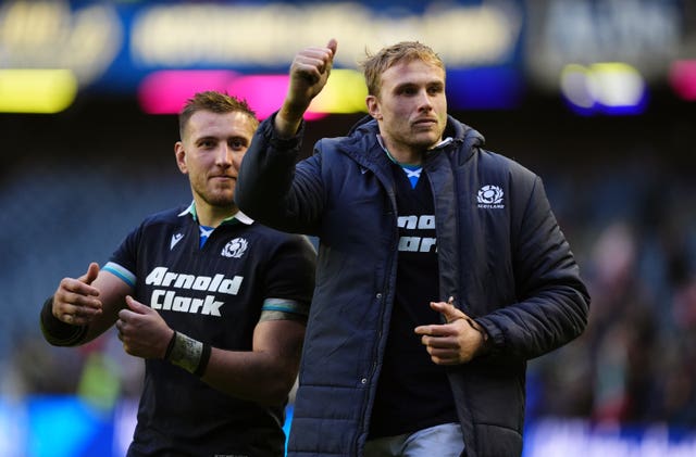 Jonny Gray (right)