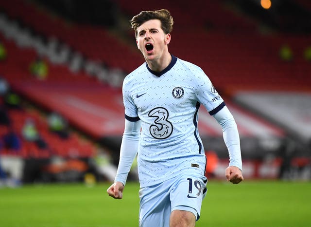 ساعد هدف Mason Mount تشيلسي في تجاوز بورتو (كلايف ماسون / بنسلفانيا).