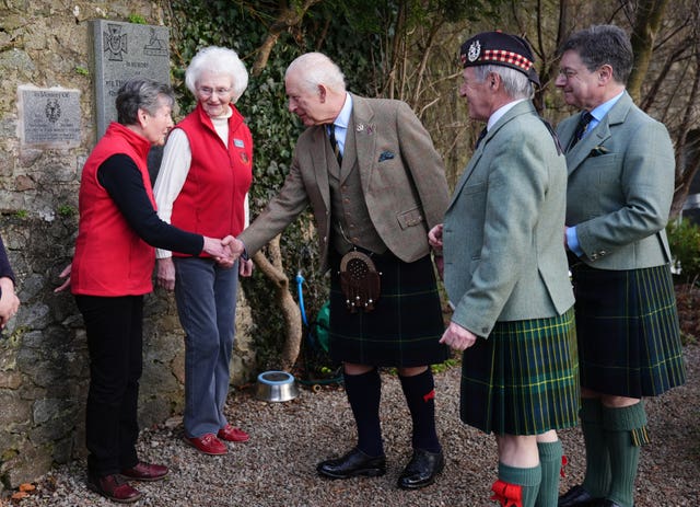 The King meets volunteers at the Gordon Highlanders Museum