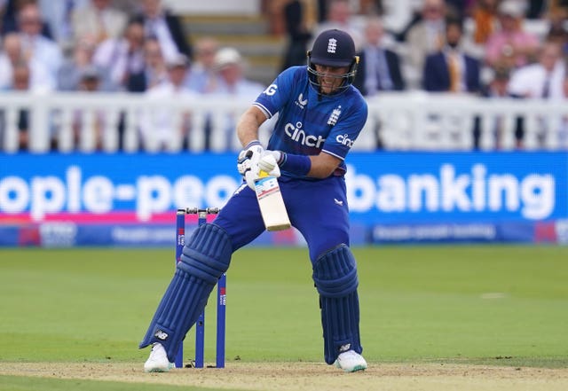 Joe Root struggled for runs against New Zealand New Zealand – Fourth Metro Bank ODI – Lord’s