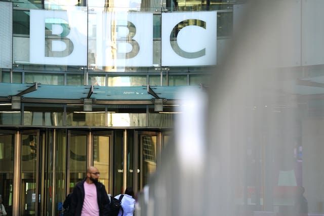 BBC presenter explicit photos allegations