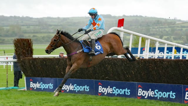 Un De Sceaux transformed from a tearaway to a top-class chaser