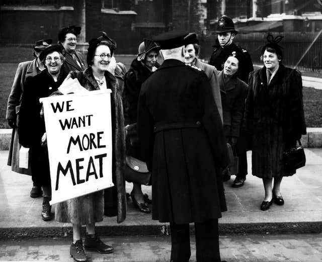 MEAT RATIONING DEMONSTRATION : 1951