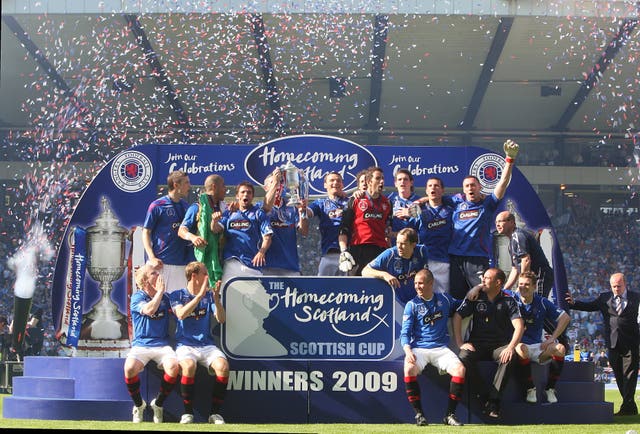 Rangers celebrate winning the Scottish Cup in 2009