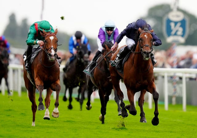 Calandagan (left) chases home City Of Troy at York