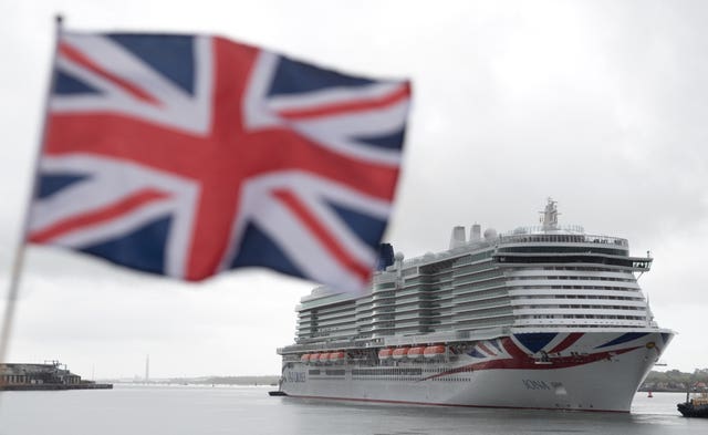 cruise ship grimsby