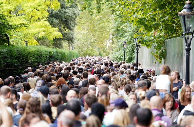 Well-wishers queue near to Buckingham Palace, London, as they wait to lay flowers outside, following the death of Queen Elizabeth II 