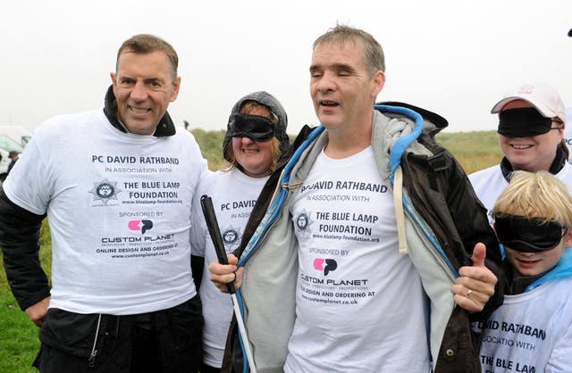 Blinded Moat officer leads charity walk
