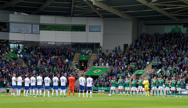 Northern Ireland and Cyprus players pay tribute to former manager Billy Bingham 