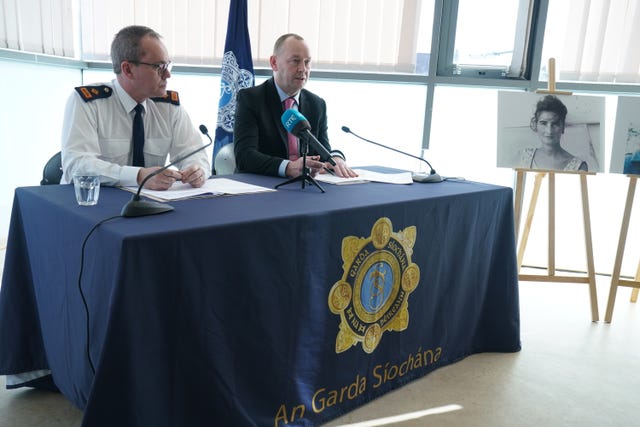 Superintendent Tim Burke and Detective Superintendent Eddie Carroll speaking to the media