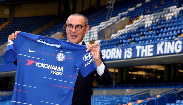 Maurizio Sarri hopes to win a first trophy at Chelsea