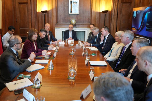 Chancellor hosts oil and gas roundtable