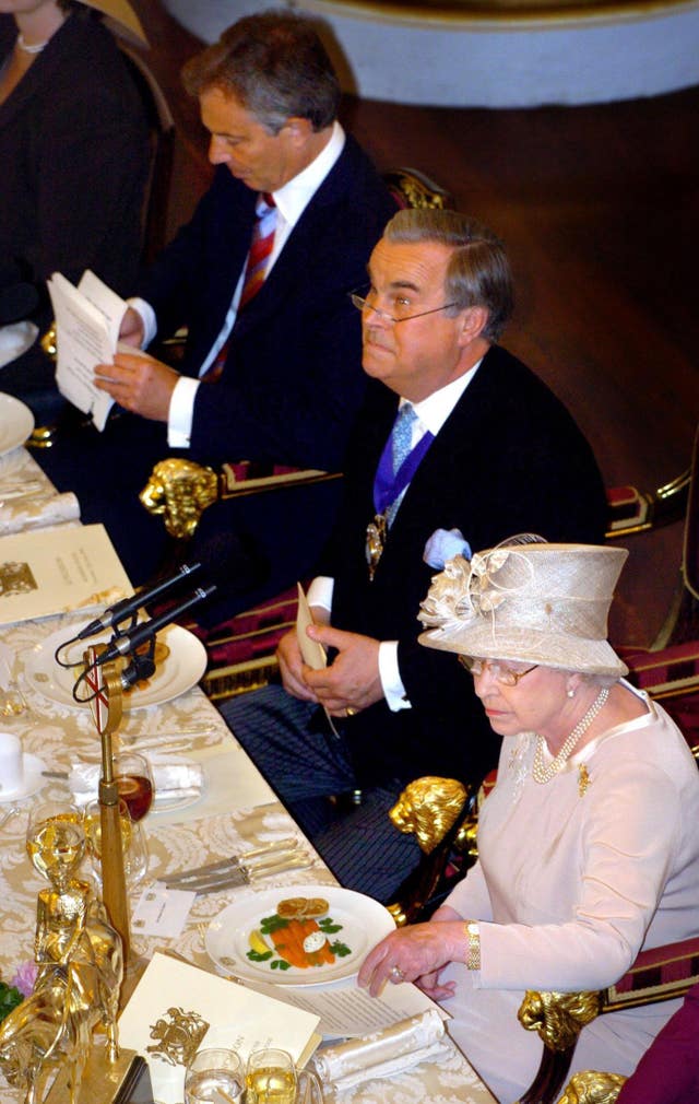 The Queen attending a banquet at Mansion House in London