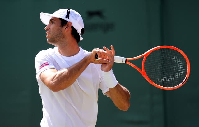 Nuno Borges watches a forehand shot
