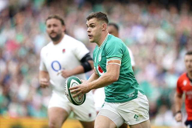 Ireland centre Garry Ringrose runs with the ball against E ngland