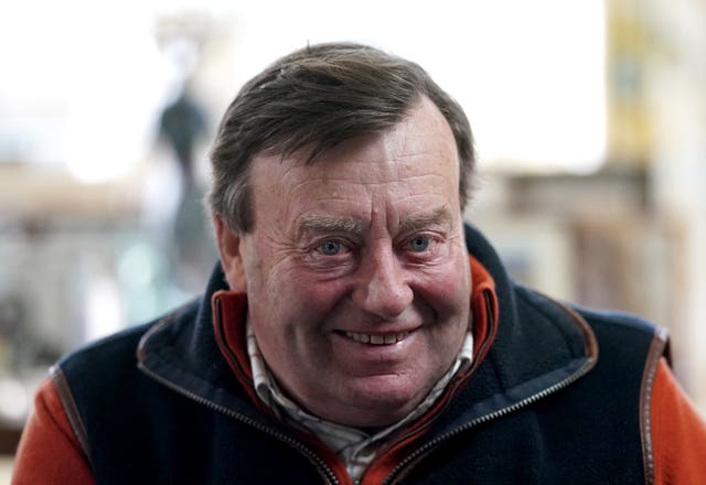 Nicky Henderson will work his Festival hopes again next week
