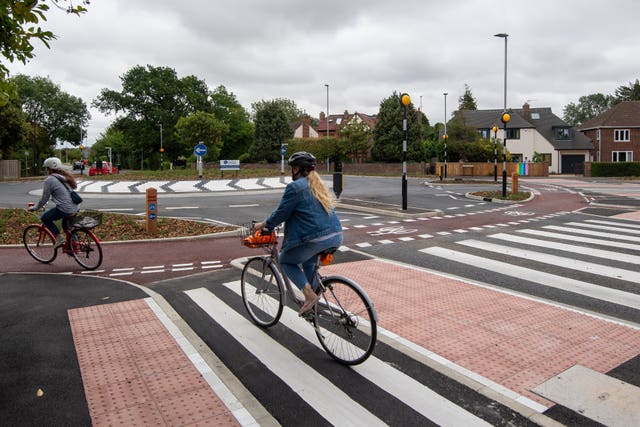UK’s first Dutch style roundabout in Cambridge