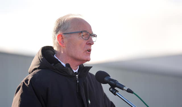 Gerry Kelly speaking at the funeral of Brendan ‘Bik’ McFarlane at Milltown Cemetery, Belfast