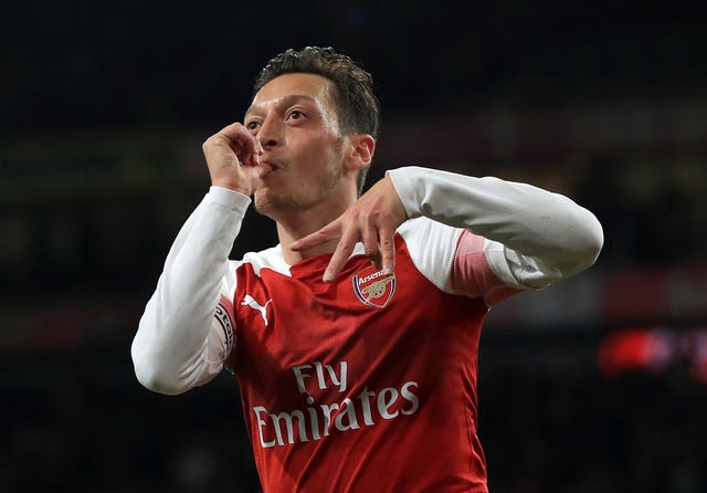 Mesut Ozil continues to prove a decisive character among the Arsenal fan base.