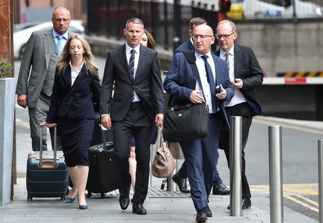 Giggs arrives at Manchester Crown Court