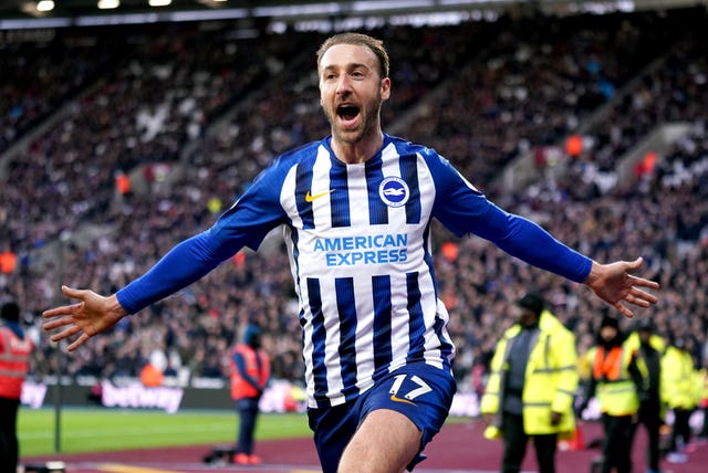 Glenn Murray celebrates Brighton's equaliser at West Ham