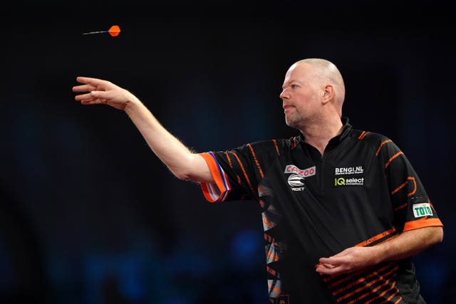 Raymond van Barneveld broke a three-year absence from the World Series stage.