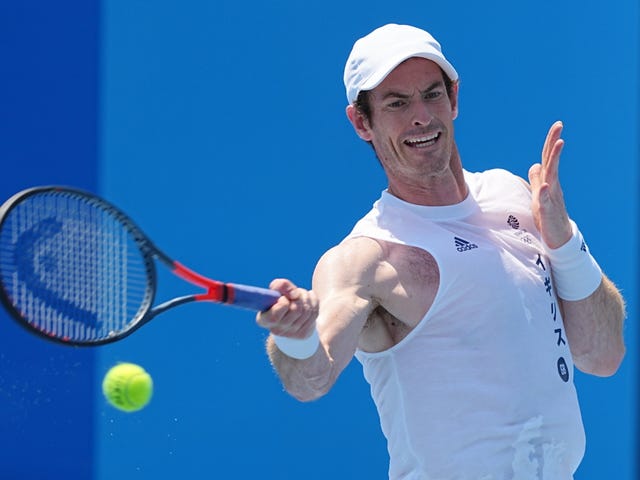 Andy Murray withdrew from the Olympic singles tournament with a quadricep injury