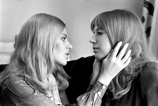  Britt Ekland (left) and Marianne Faithfull rehearsing in Britt’s flat in 1971 for their parts in August Stringberg’s powerful drama The Stronger